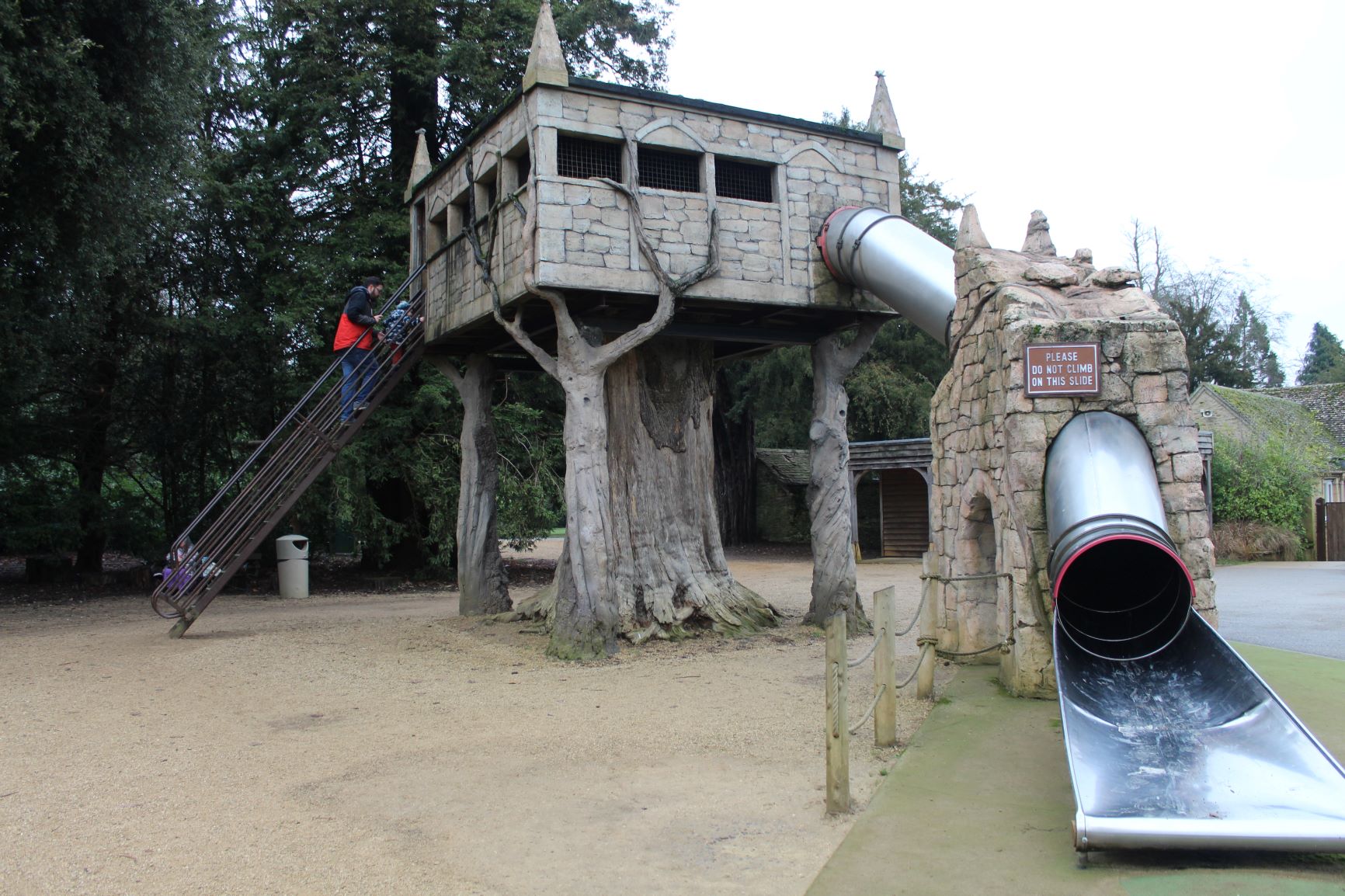 Cotswold Wildlife Park Playarea