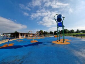 Willen lake splash park 