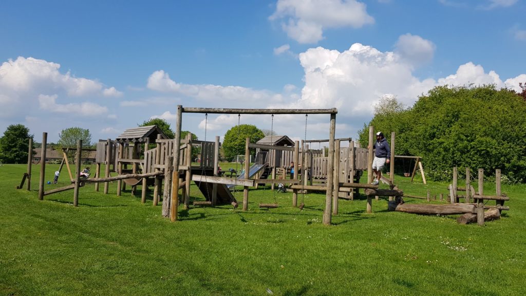 Charlbury play park