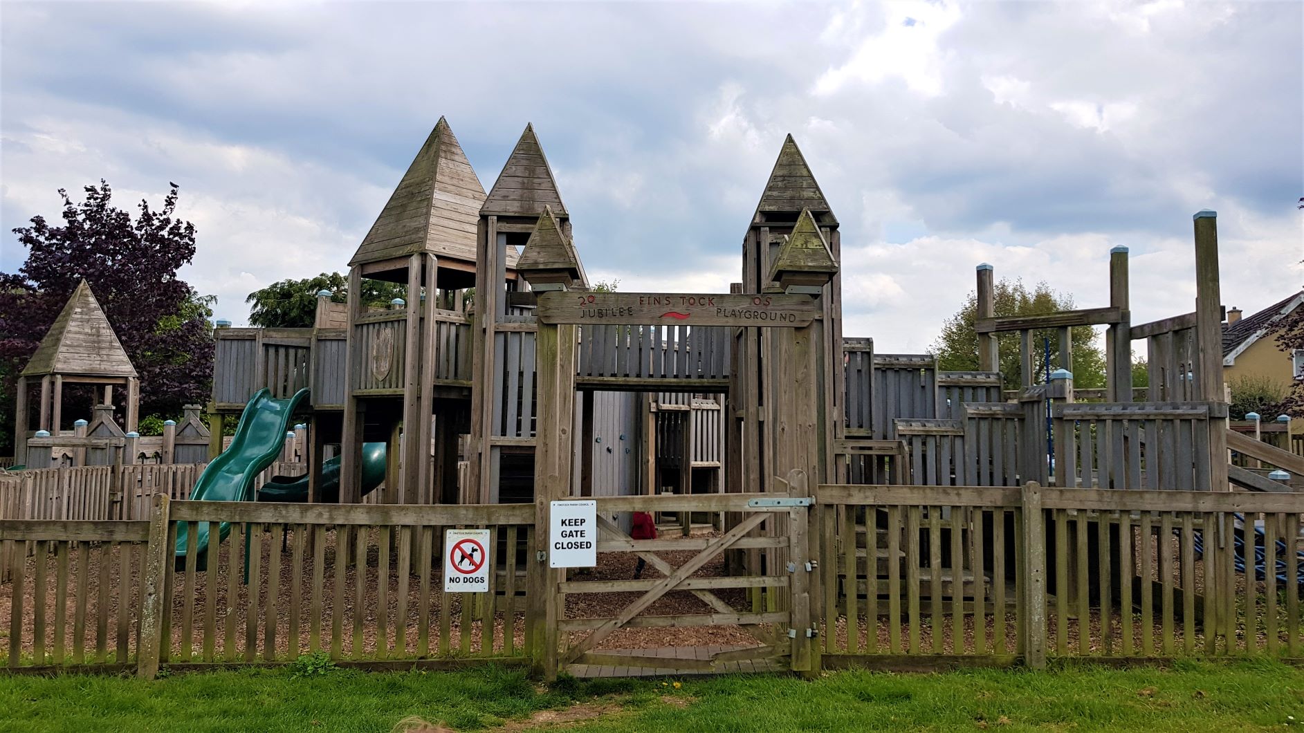 Finstock Play Park