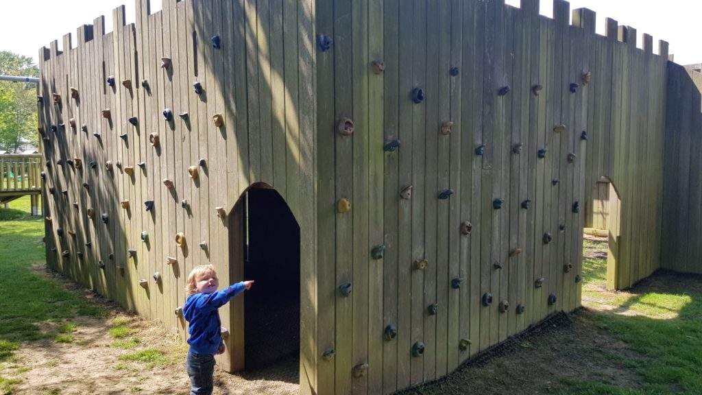 Rock climbing wall