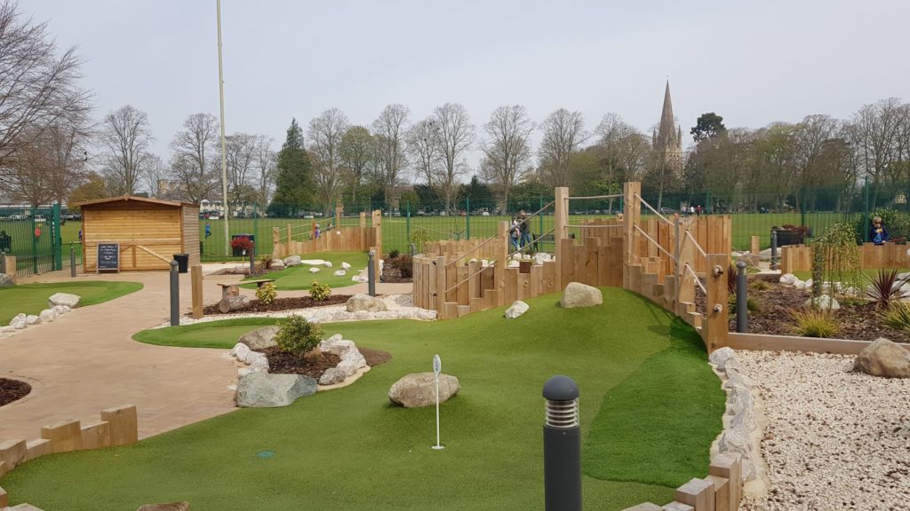 Crazy golf witney 