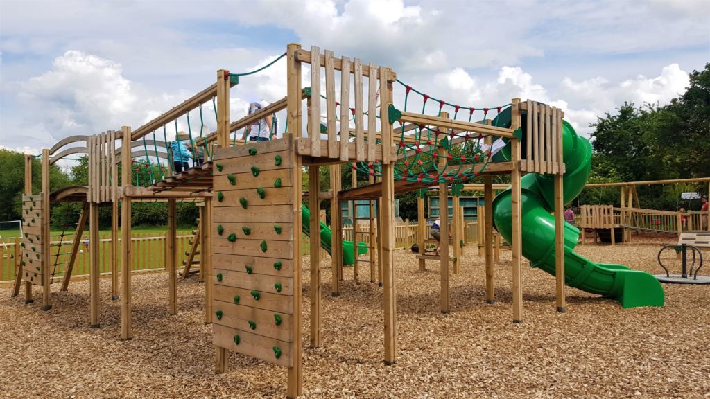 Tetswoth play park 