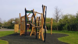Large climbing frame Oxfordshire 