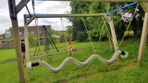 Rope swing play equipment 