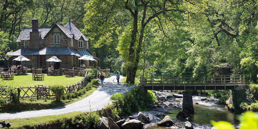 Tea rooms at watersmeet 