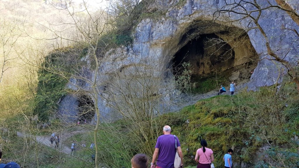 Dovehole Cave Peak district 