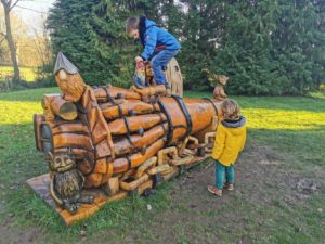 Woodland carving 