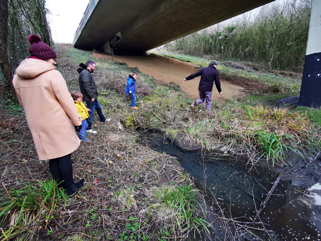 free walks round milton keynes for kids 