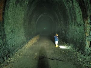 Scary walks with kids Kelmarsh tunnels 