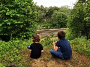 Kids train spotting in Oxfordshire 